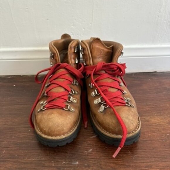 Danner Women's Mountain Light Cascade Hiking Boots - Picture 1 of 13